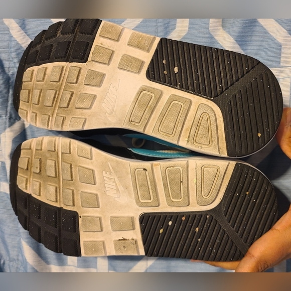 Nike Women's Athletic Shoes -Air Max 2, Black, White, and Blue - Picture 7 of 7